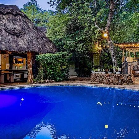 Victoria Falls Backpackers Lodge- Camp Sites エクステリア 写真