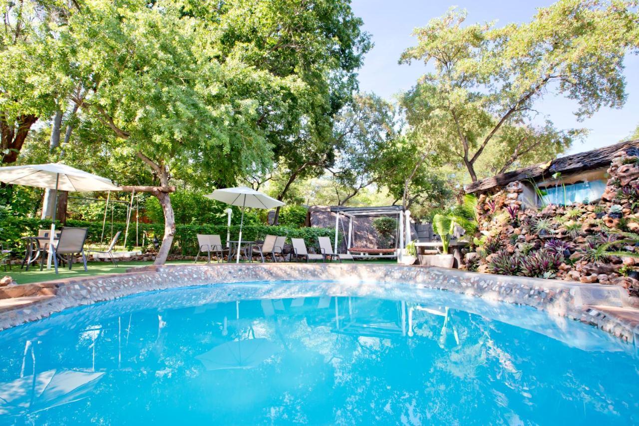 Victoria Falls Backpackers Lodge- Camp Sites エクステリア 写真