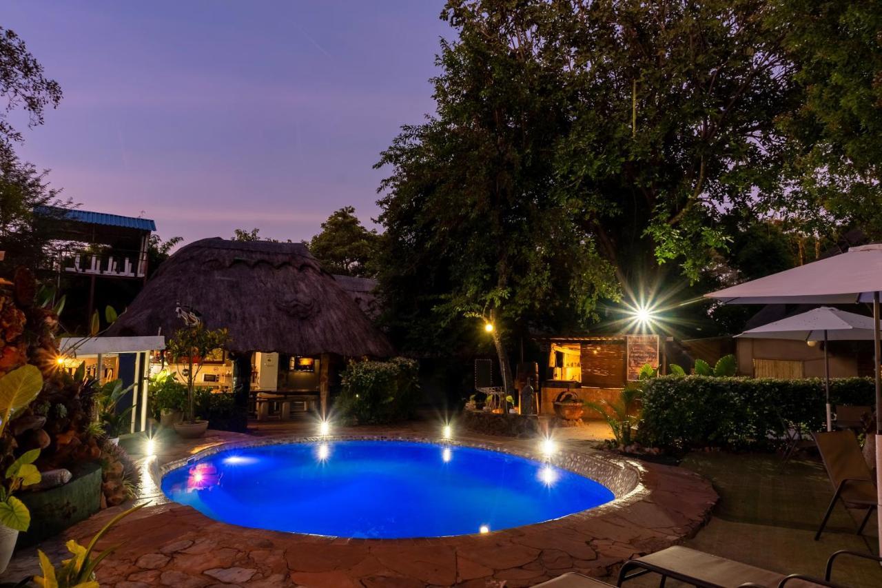 Victoria Falls Backpackers Lodge- Camp Sites エクステリア 写真