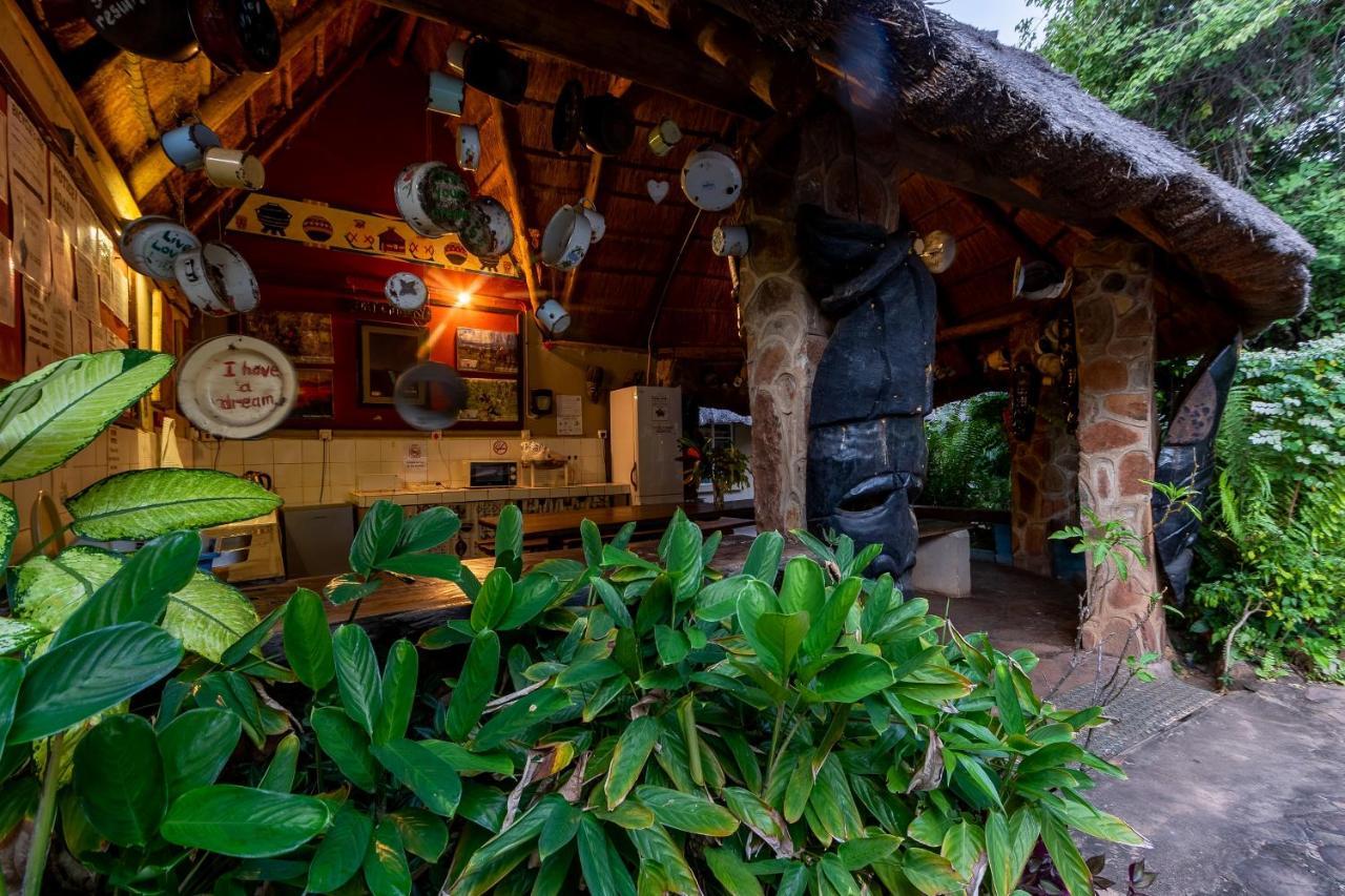 Victoria Falls Backpackers Lodge- Camp Sites エクステリア 写真