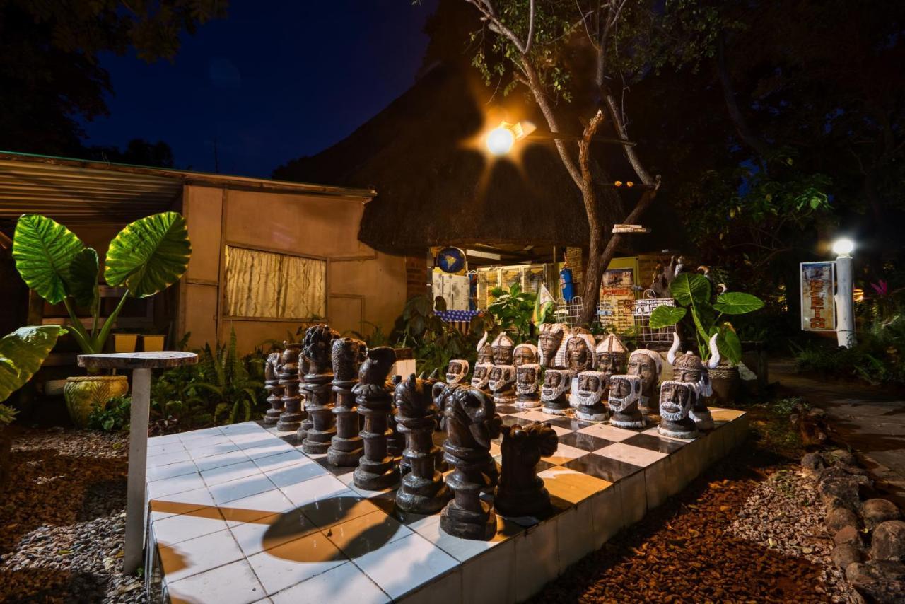 Victoria Falls Backpackers Lodge- Camp Sites エクステリア 写真