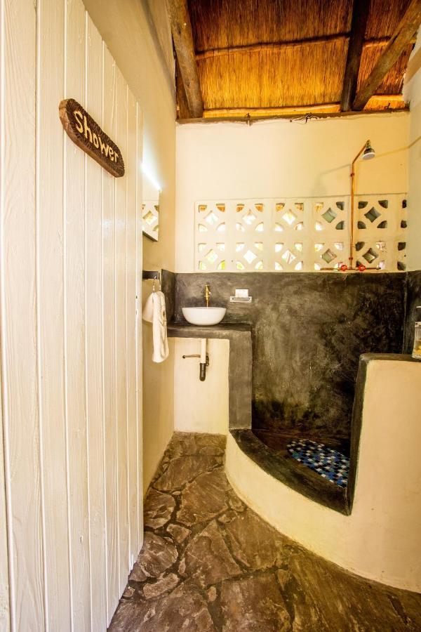 Victoria Falls Backpackers Lodge- Camp Sites エクステリア 写真