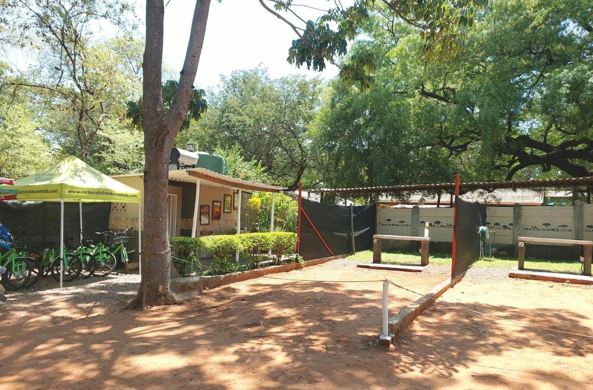 Victoria Falls Backpackers Lodge- Camp Sites エクステリア 写真