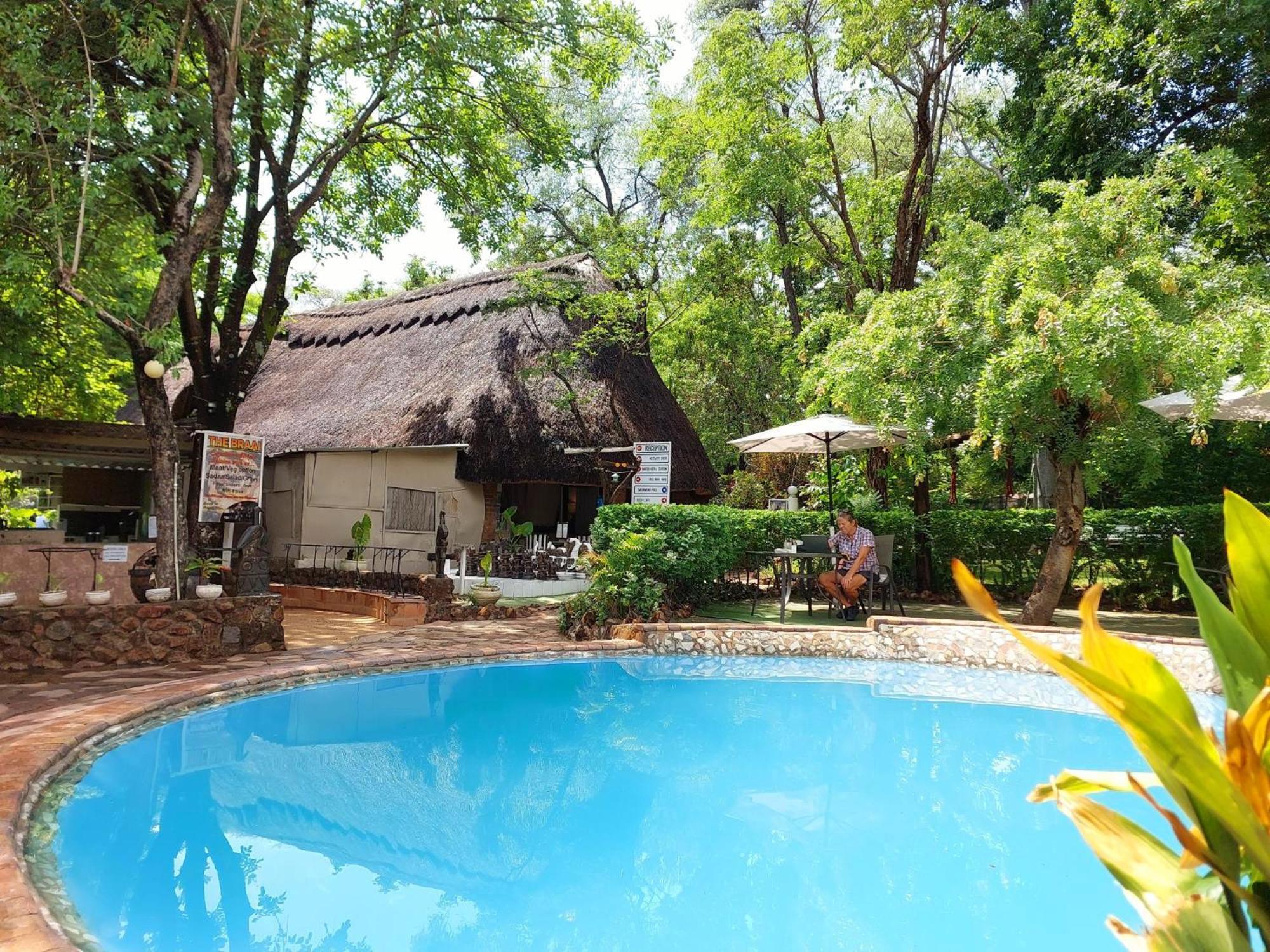 Victoria Falls Backpackers Lodge- Camp Sites エクステリア 写真